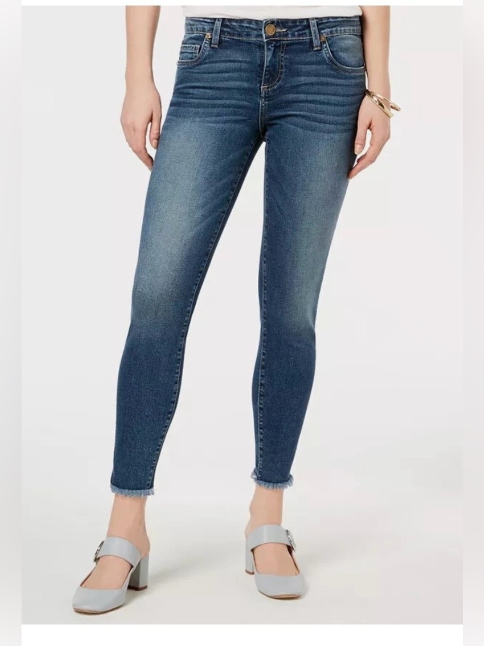 👗Kut from the Kloth Connie ankle skinny Medium Blue Cropped jeans